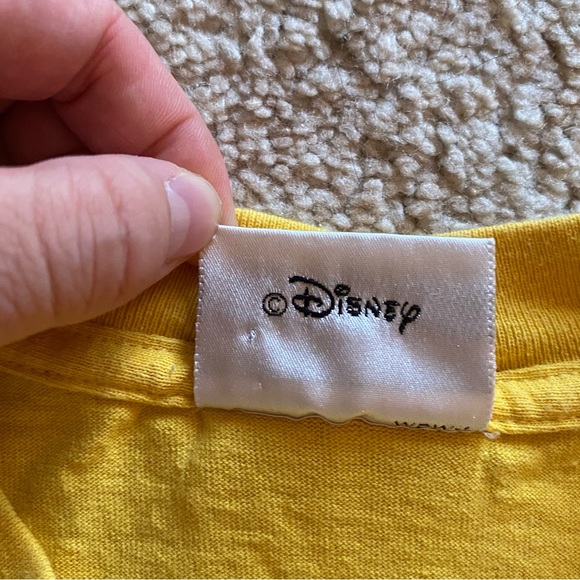 Vintage 90s Disney T-shirt yellow Mikey and Minnie - Picture 6 of 7